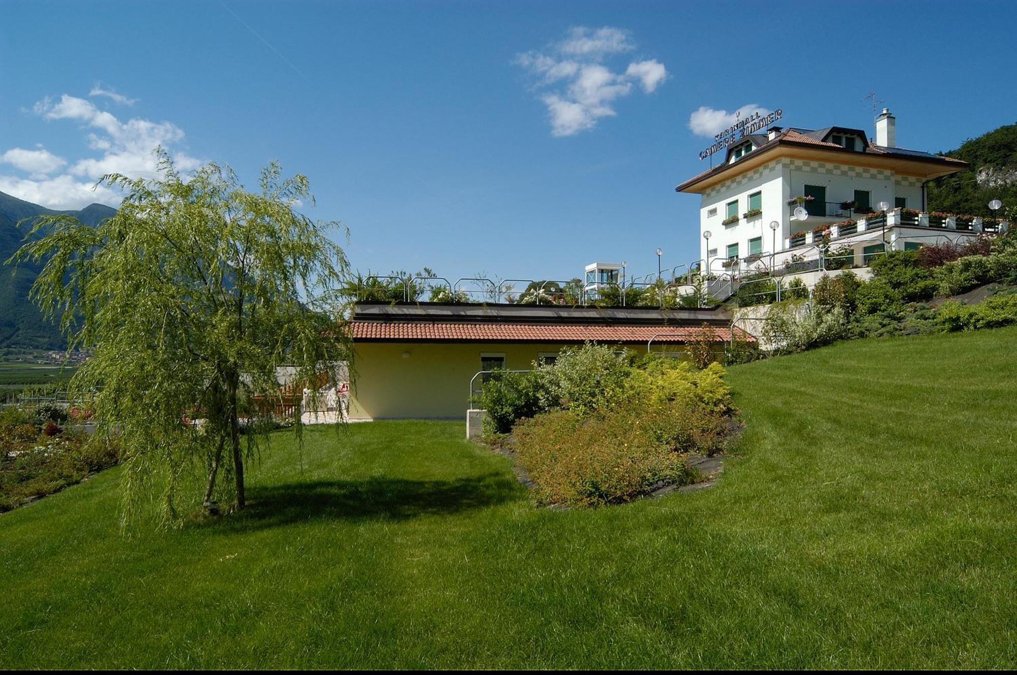 Hotel Karinhall Trento Eksteriør bilde